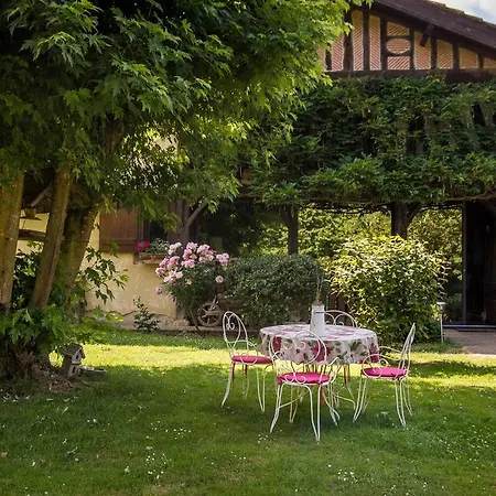 Gites La Ferme Et La Bergerie De Monseignon