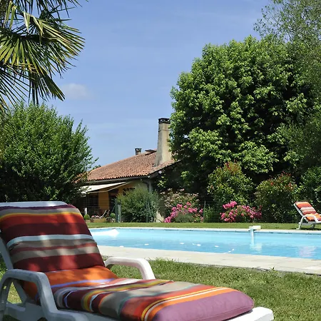 Gites La Ferme Et La Bergerie De Monseignon