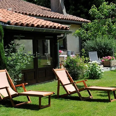 Gites La Ferme Et La Bergerie De Monseignon *