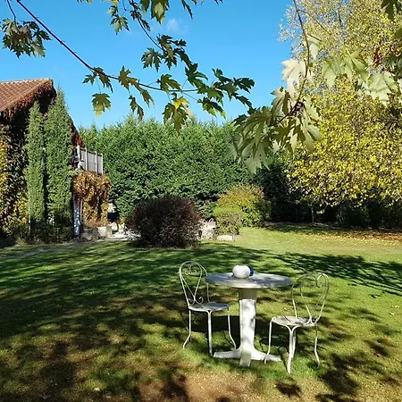 Feriehus Gites La Ferme Et La Bergerie De Monseignon
